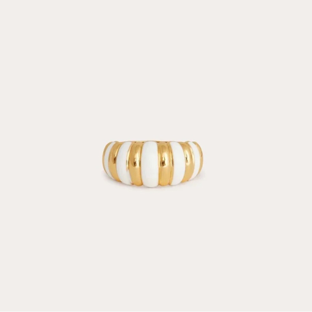 White Striped Dome Ring: Size 6